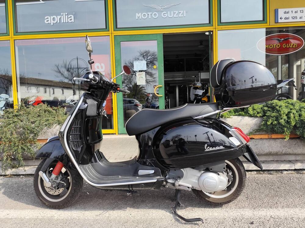 Vespa GTS 300 Super (2017 - 18)