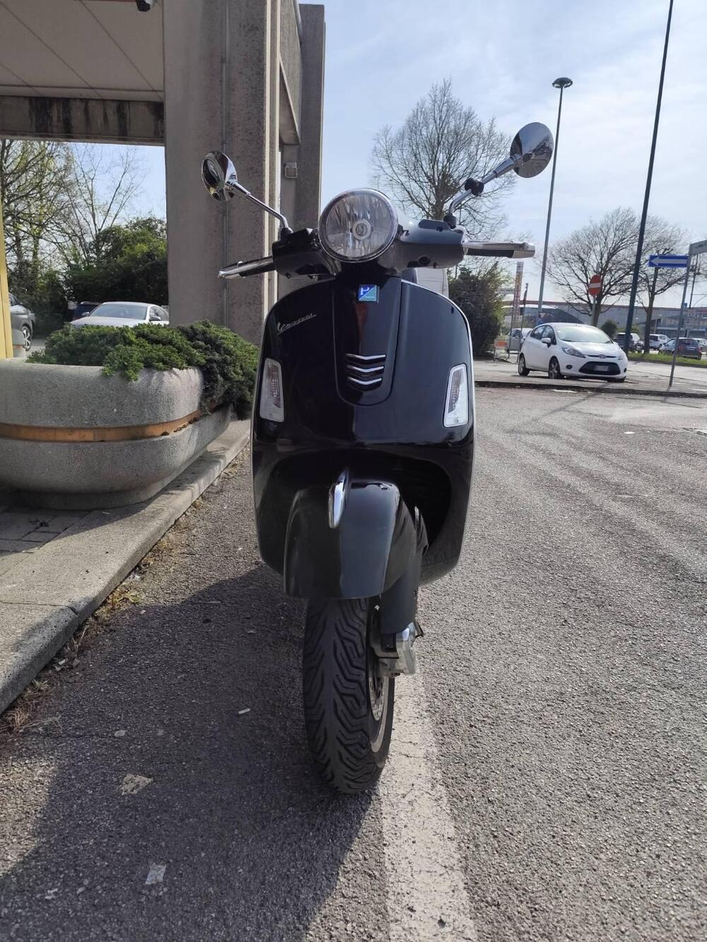 Vespa GTS 300 Super (2017 - 18) (3)