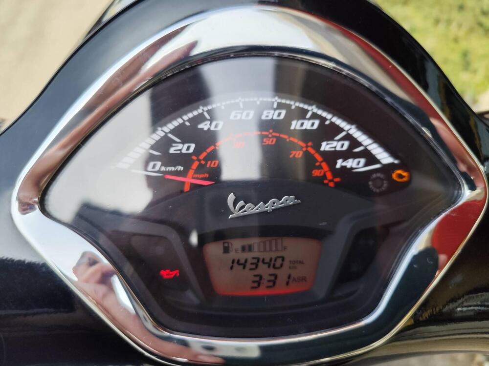 Vespa GTS 300 Super (2017 - 18) (5)