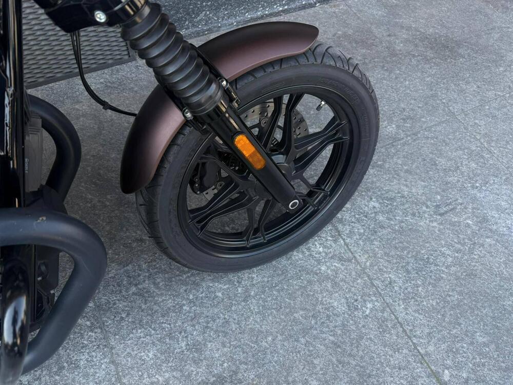 Moto Guzzi V7 III Stone Night Pack (2019 - 20) (10)