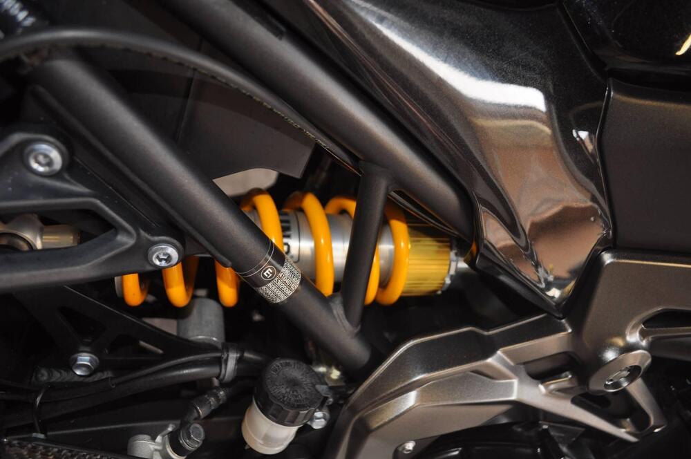 Kawasaki Z 900 SE (2022 - 24) (7)