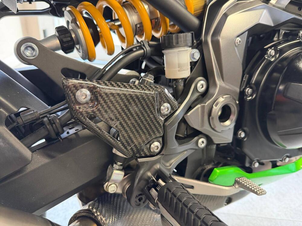 Kawasaki Z 900 SE (2022 - 24) (9)