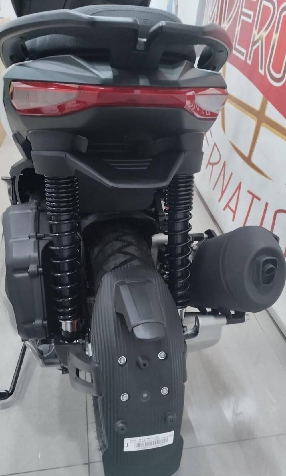 Aprilia SR GT 125 Sport (2025 - 26) (10)