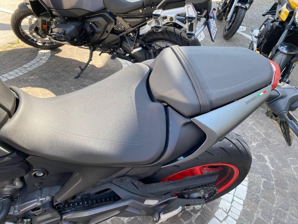 Ducati Monster 937 (2021 - 25) (9)