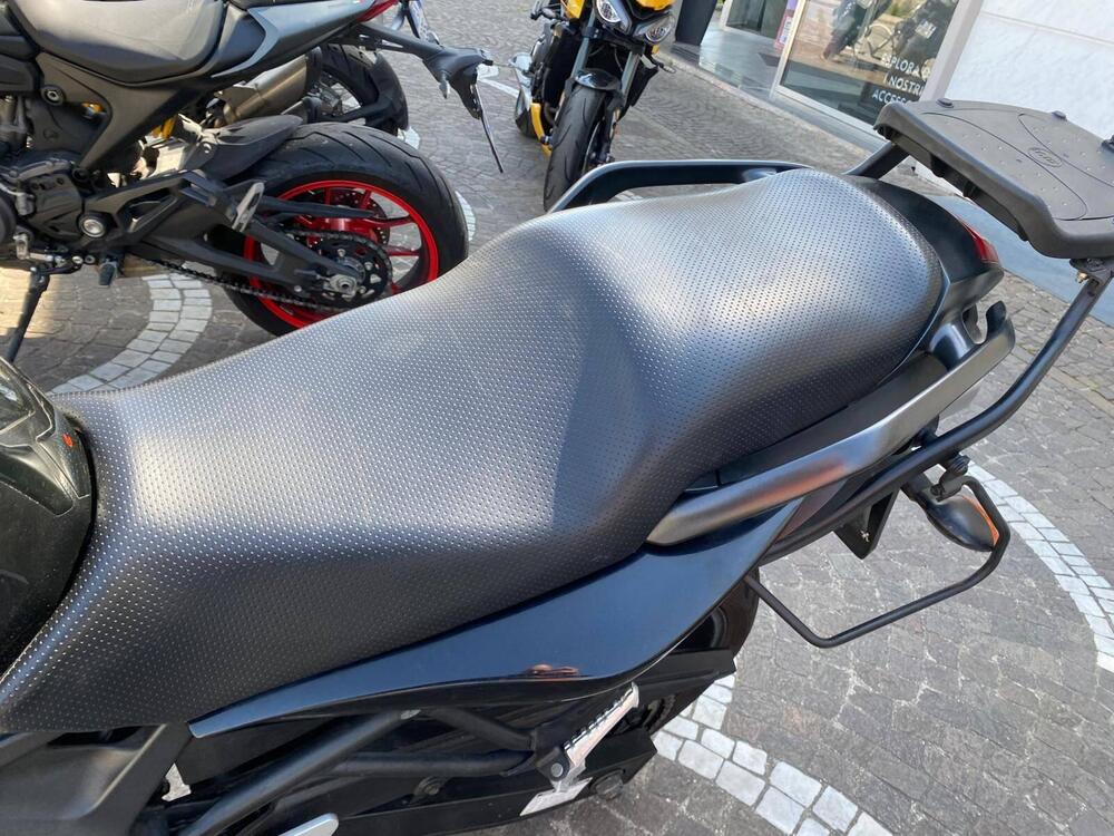 Yamaha FZ6 (2004 - 07) (6)