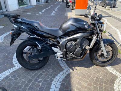 Yamaha FZ6 (2004 - 07) usata