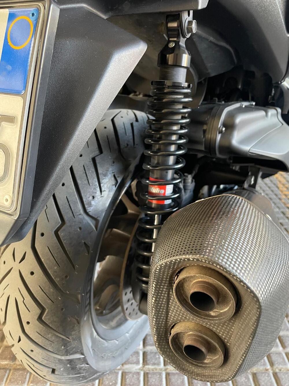 Yamaha X-Max 400 Tech Max (2020) (9)