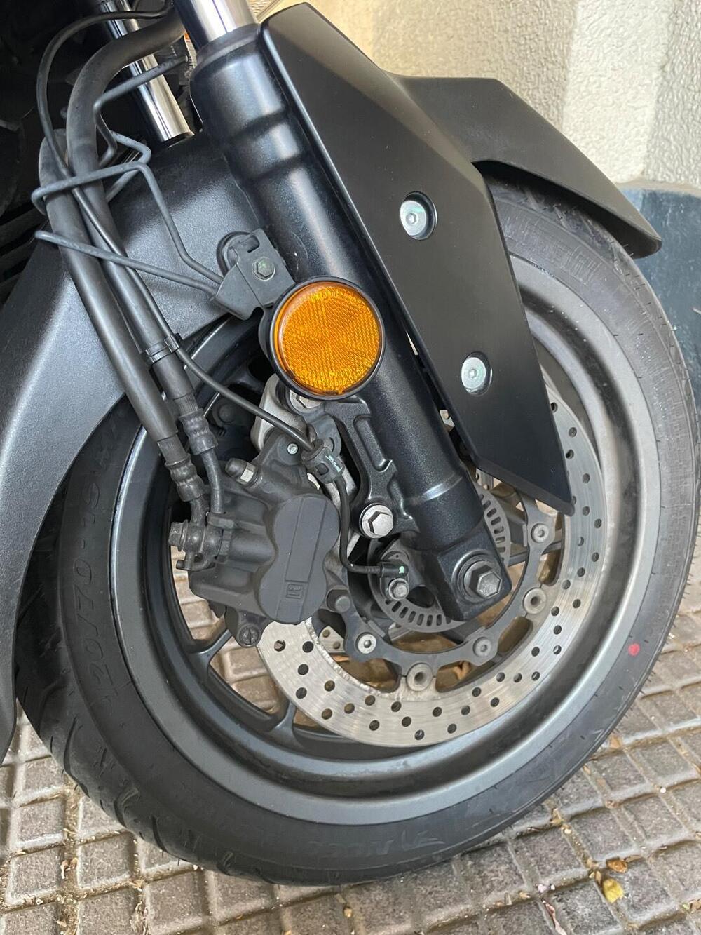 Yamaha X-Max 400 Tech Max (2020) (11)