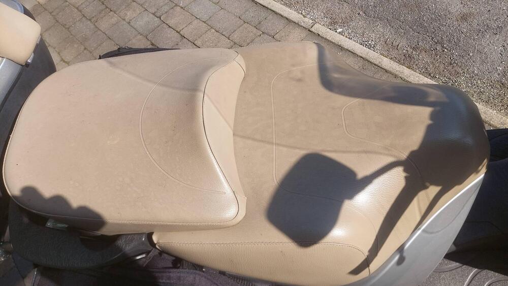 Aprilia Scarabeo 200 (2001 - 04) (9)