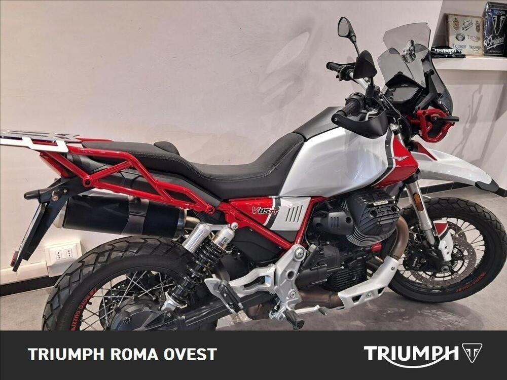 Moto Guzzi V85 TT Evocative Graphics (2019 - 20) (5)