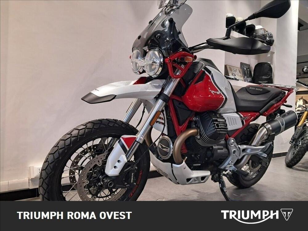 Moto Guzzi V85 TT Evocative Graphics (2019 - 20) (9)