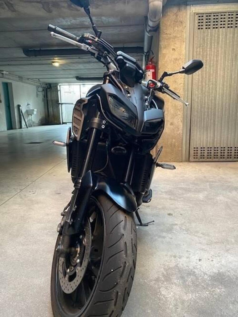 Yamaha MT-09 (2017 - 20) (5)