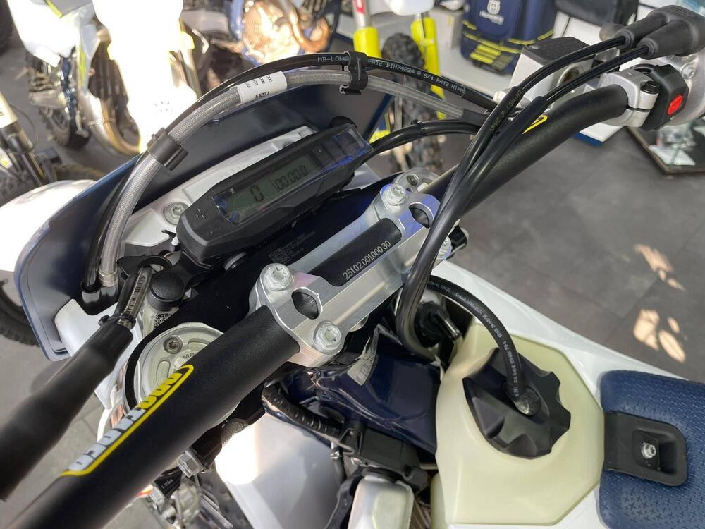 Husqvarna FE 250 (2026) (7)