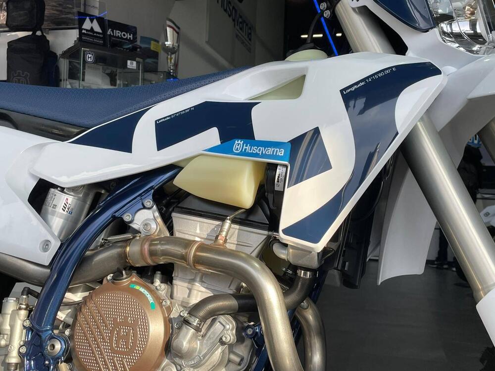 Husqvarna FE 250 (2026) (8)