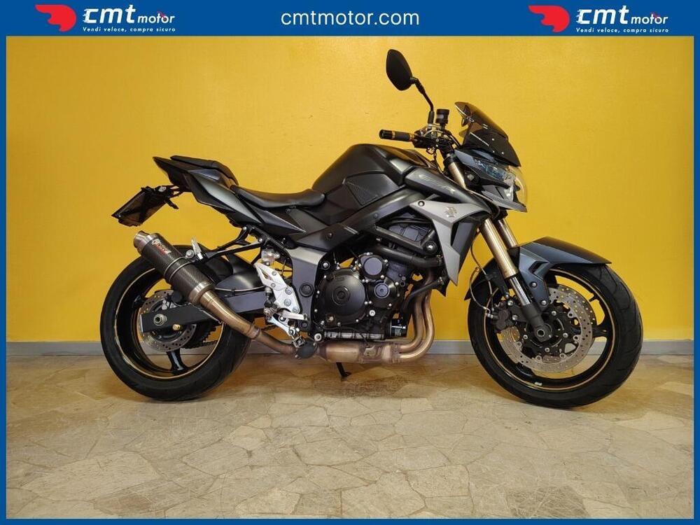 Suzuki GSR 750 (2010 - 15) (3)