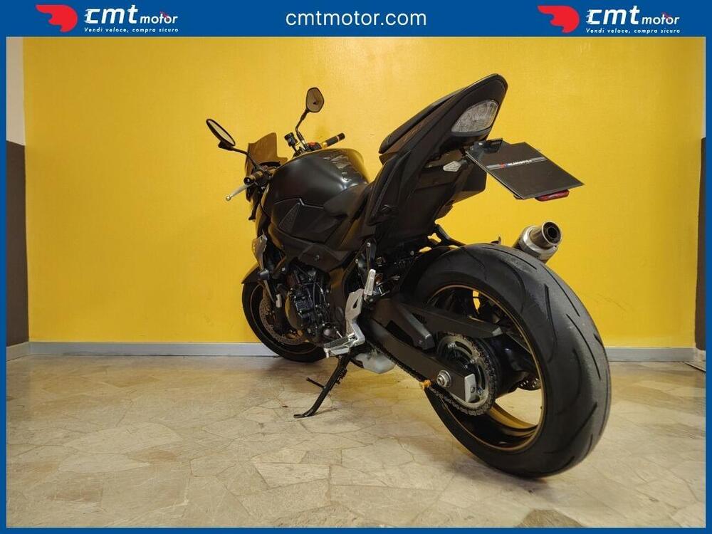 Suzuki GSR 750 (2010 - 15) (4)