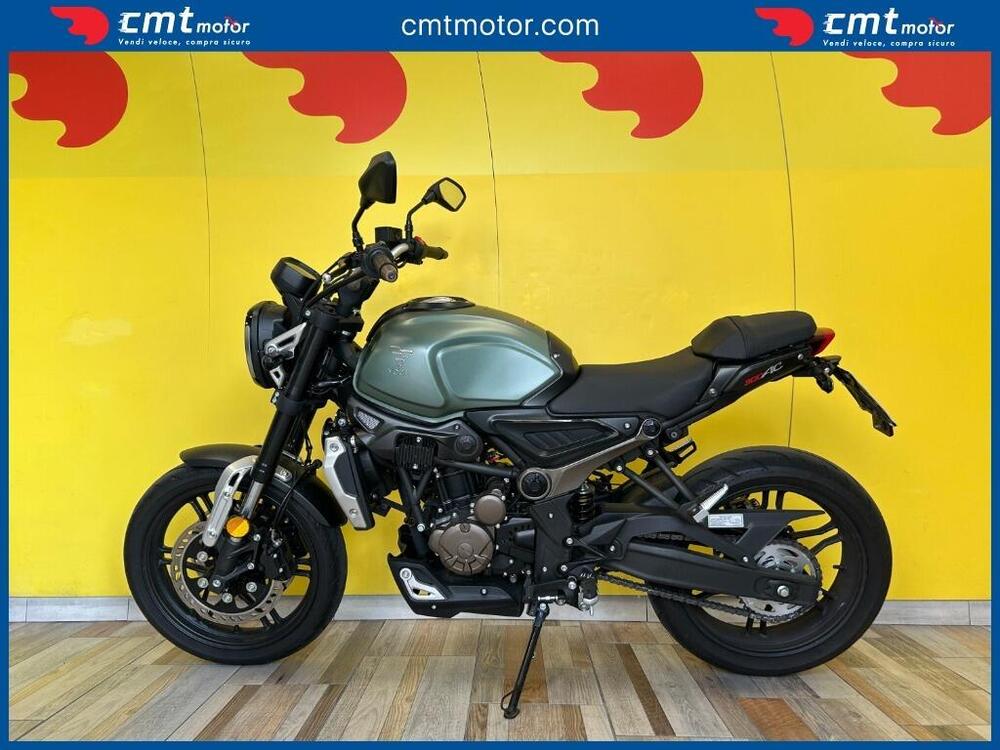 Voge Trofeo 300AC (2021 - 26) (2)