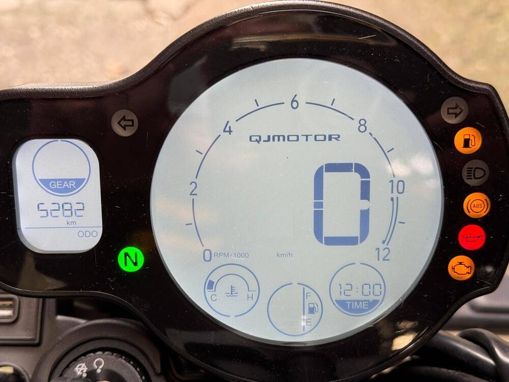 QJ Motor SRV 550 (2024) (5)