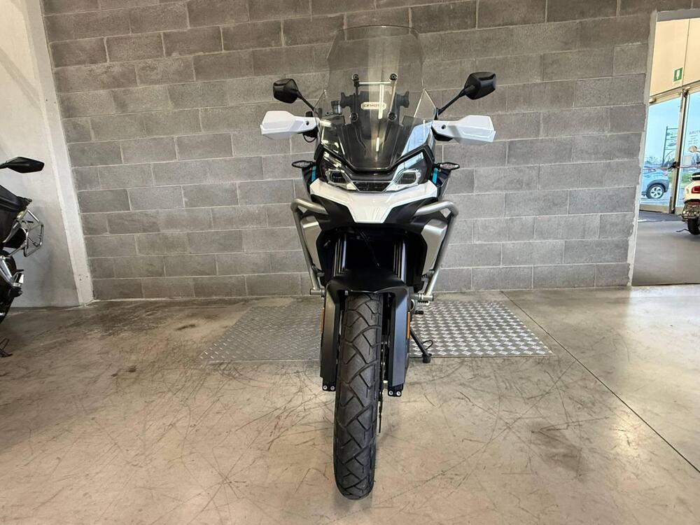 CFMOTO 700MT Adventure (2025 - 26) (3)