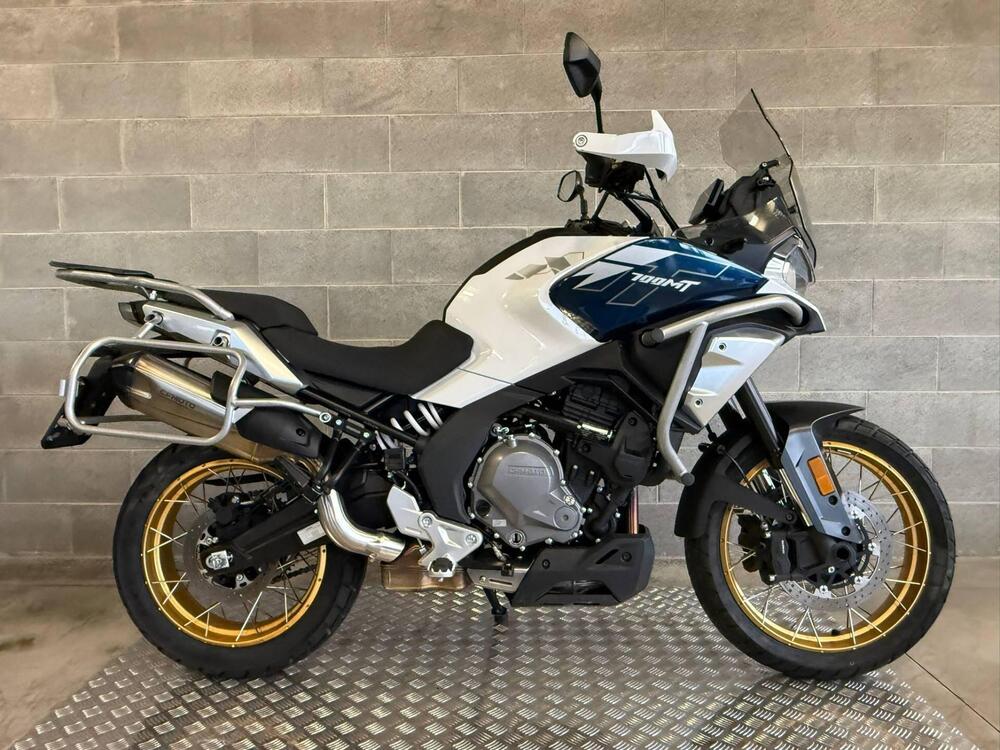 CFMOTO 700MT Adventure (2025 - 26) (2)