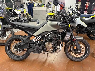 Husqvarna Svartpilen 125 (2024 - 26) nuova