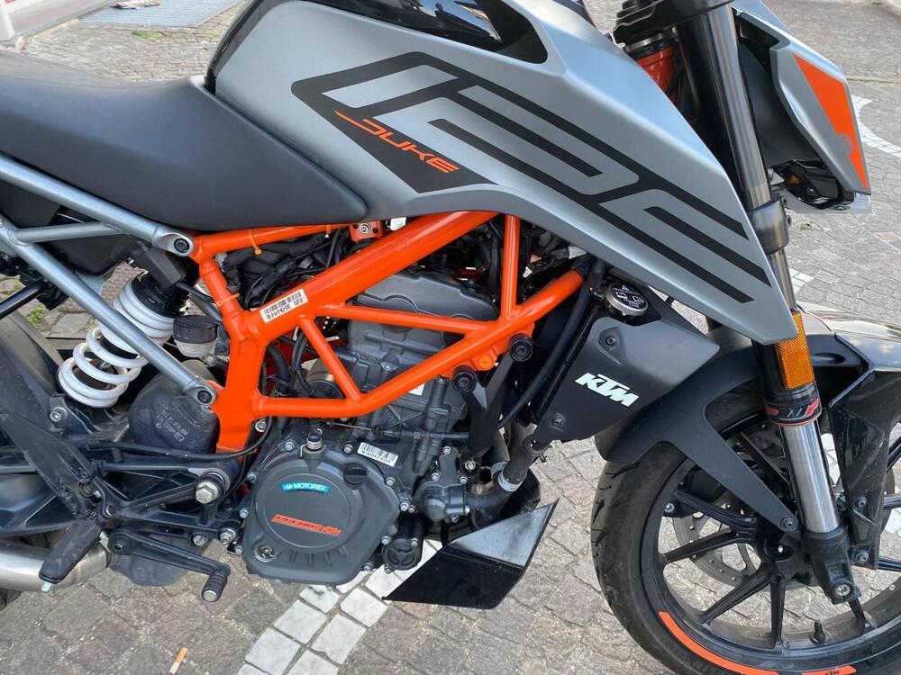 KTM 125 Duke (2021 - 23) (4)