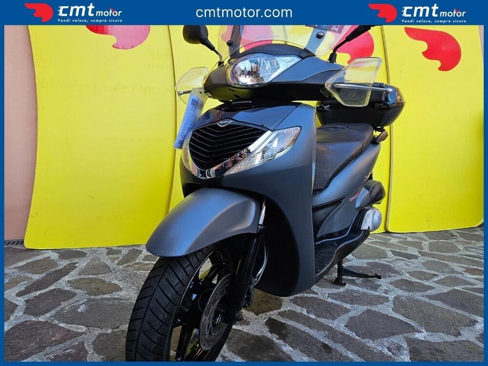 Honda SH 150i (2009 - 12) (2)