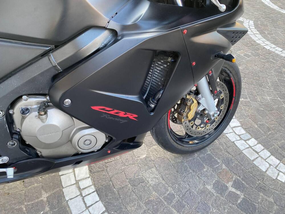 Honda CBR 600 RR (2003 - 04) (4)