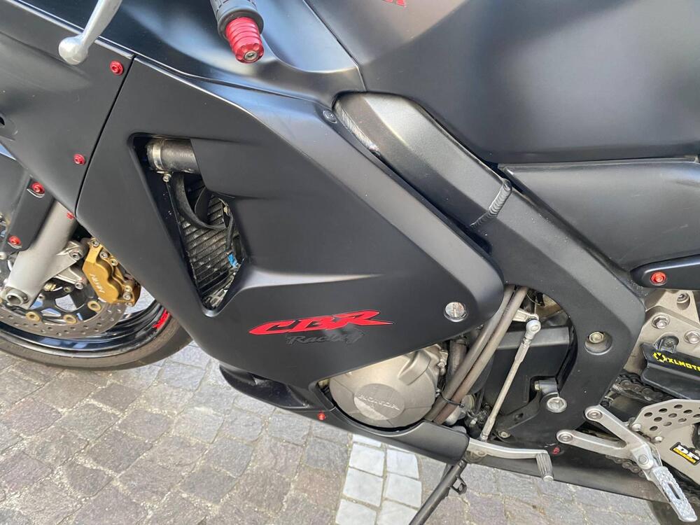 Honda CBR 600 RR (2003 - 04) (9)