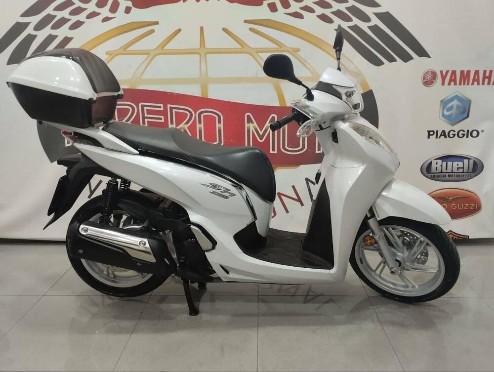 Honda SH 300 i ABS (2016 - 20) (2)