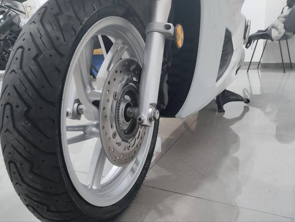 Honda SH 300 i ABS (2016 - 20) (8)