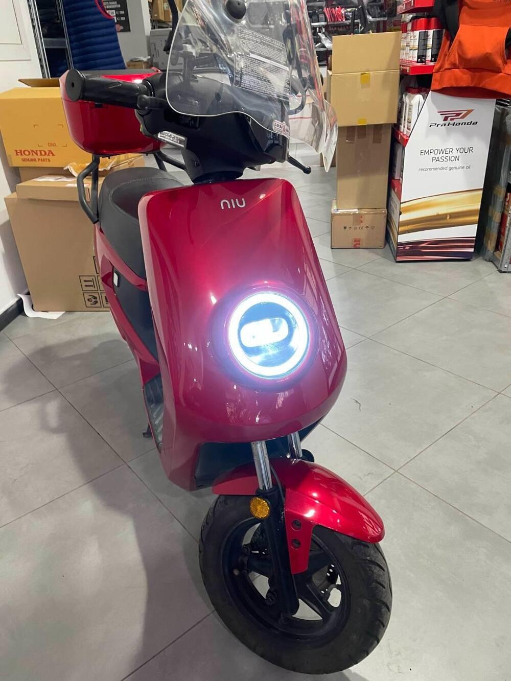 Niu MQi+ Sport SR (2020 - 26) (11)