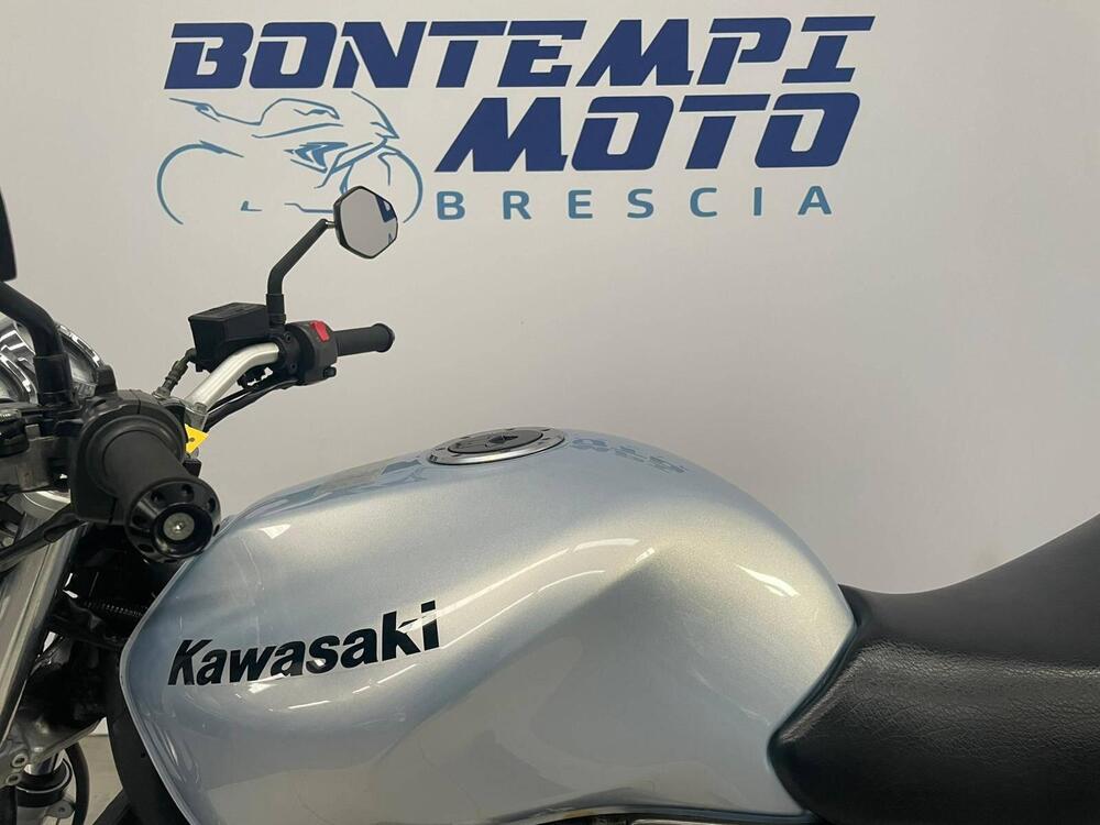 Kawasaki ZR-7 (2001 - 04) (16)