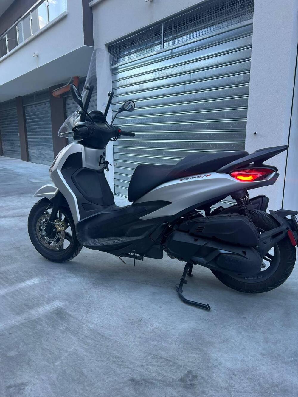 Piaggio Beverly 400 S ABS-ASR (2021 - 24) (5)