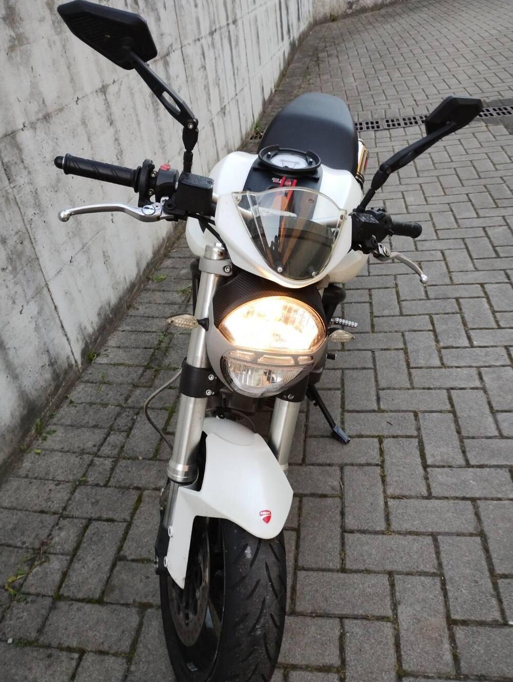 Ducati Monster 696 (2008 - 13) (7)