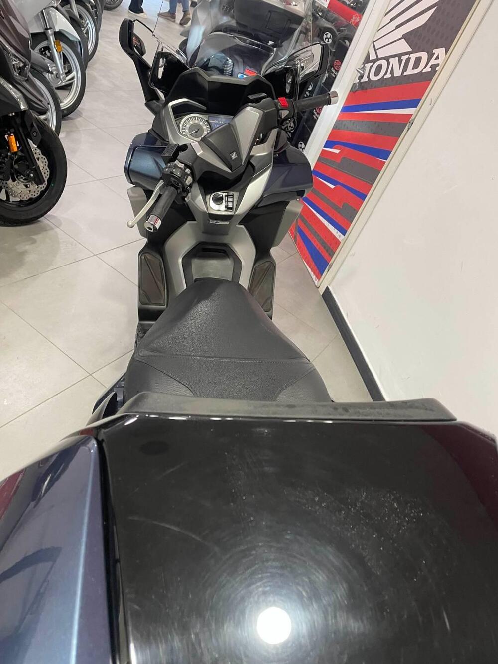 Honda Forza 300 Deluxe ABS (2018 - 20) (4)