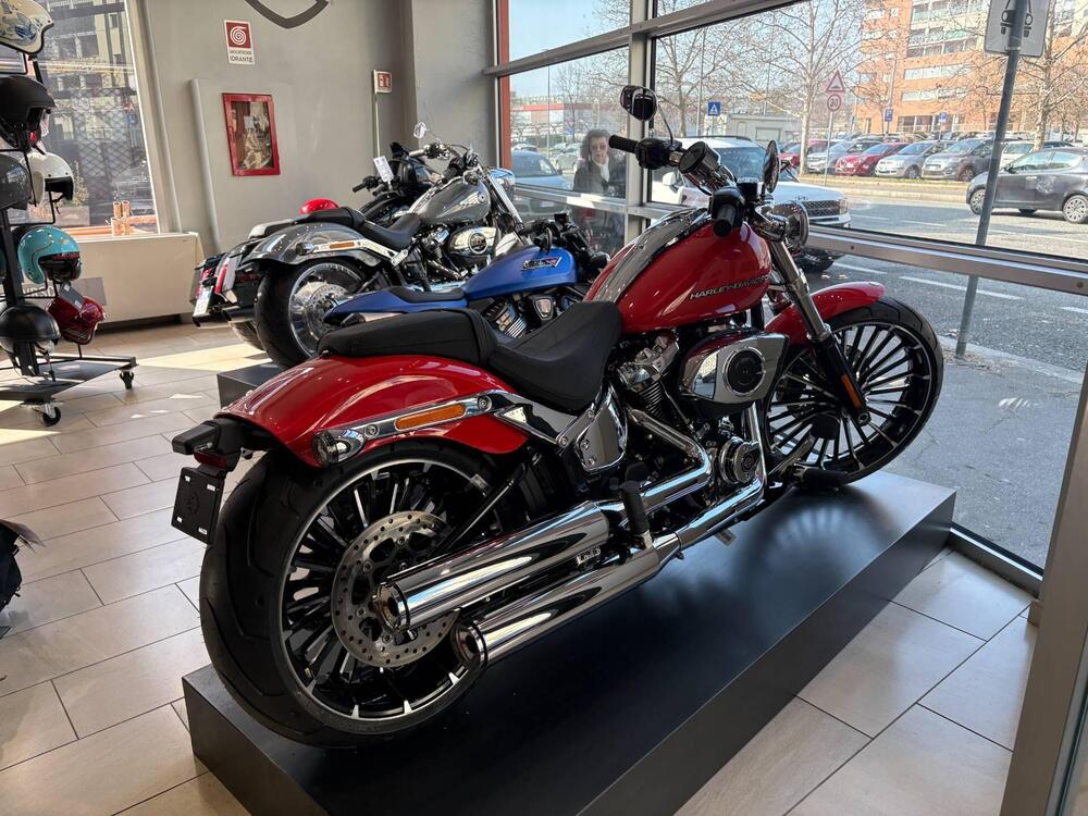 Harley-Davidson Breakout 117 (2025 - 26)