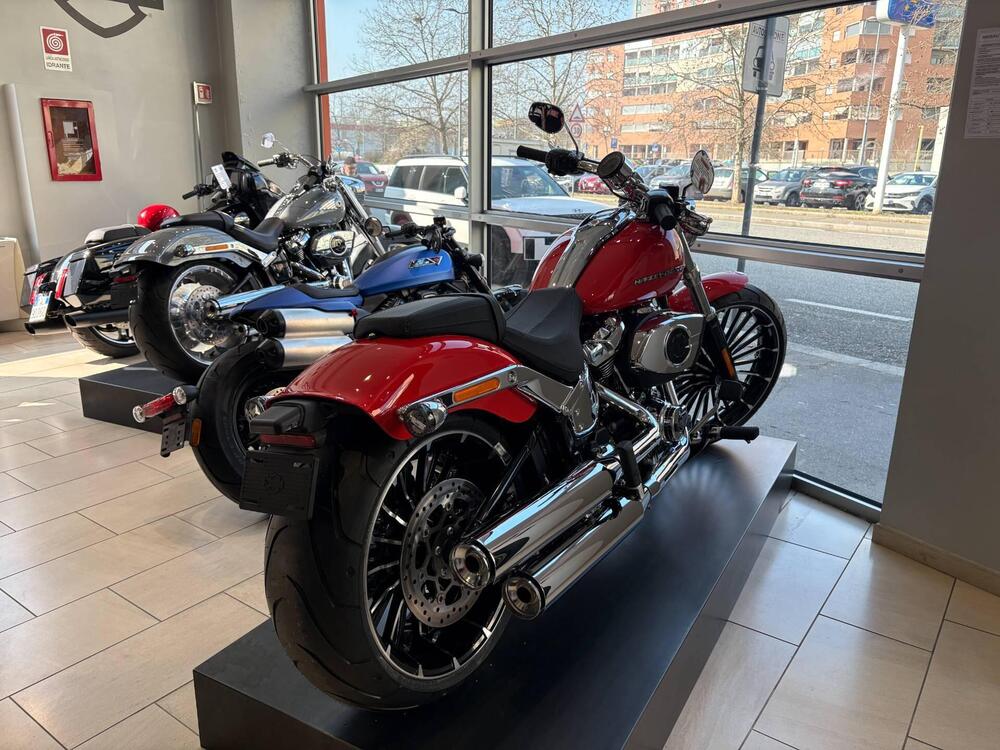 Harley-Davidson Breakout 117 (2025 - 26) (2)