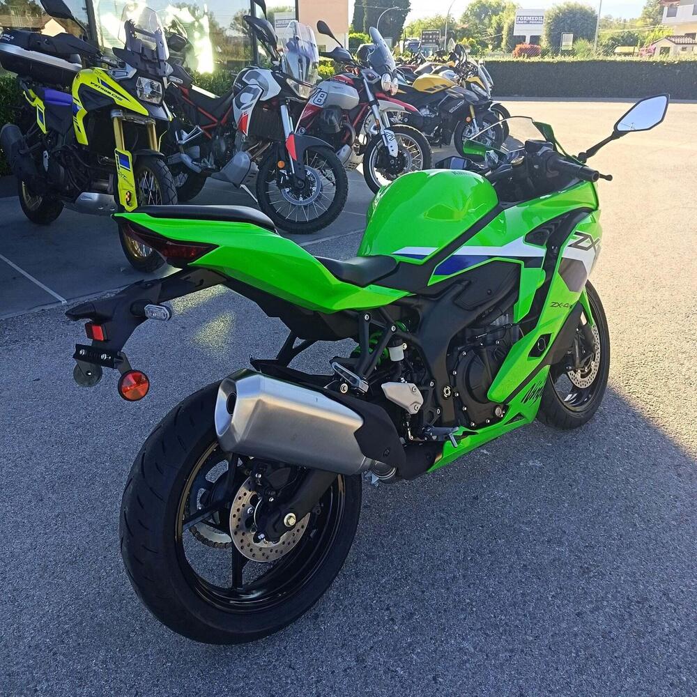 Kawasaki Ninja ZX-4RR (2024 - 26) (9)