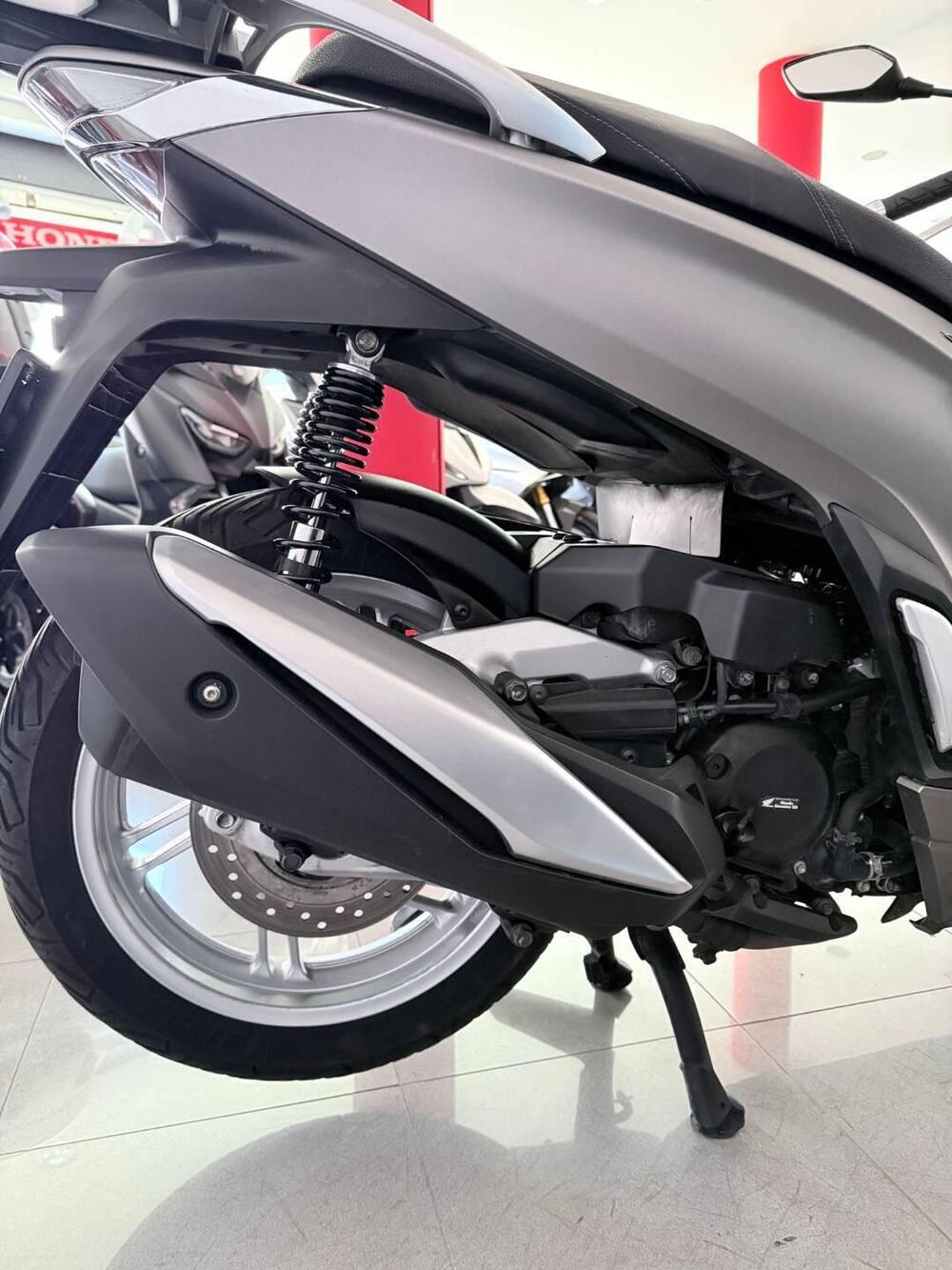 Honda SH 350 (2021 - 24) (4)