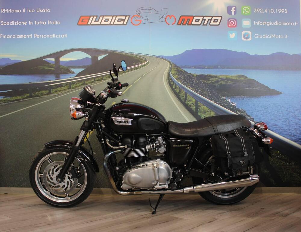 Triumph Bonneville SE (2009 - 13) (3)