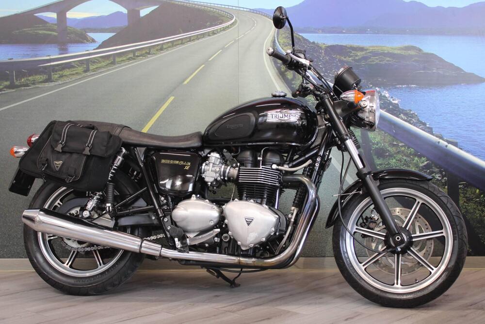 Triumph Bonneville SE (2009 - 13) (5)