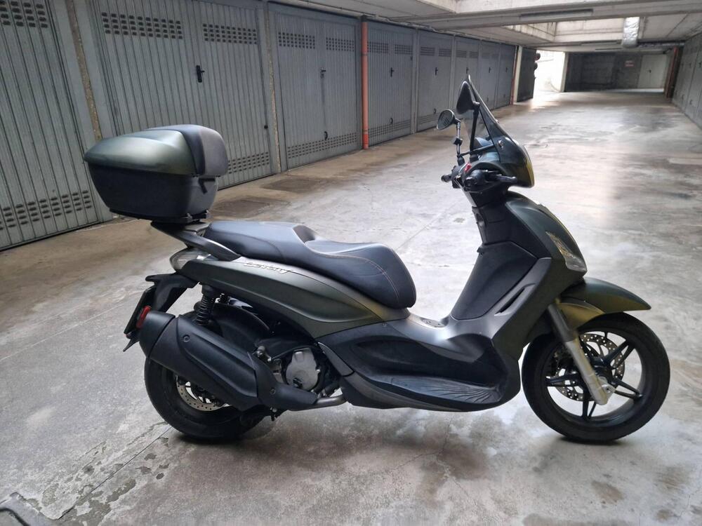 Piaggio Beverly 350 S ABS (2019 - 20) (3)