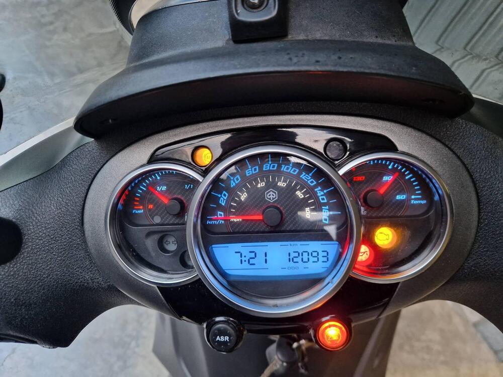 Piaggio Beverly 350 S ABS (2019 - 20) (4)