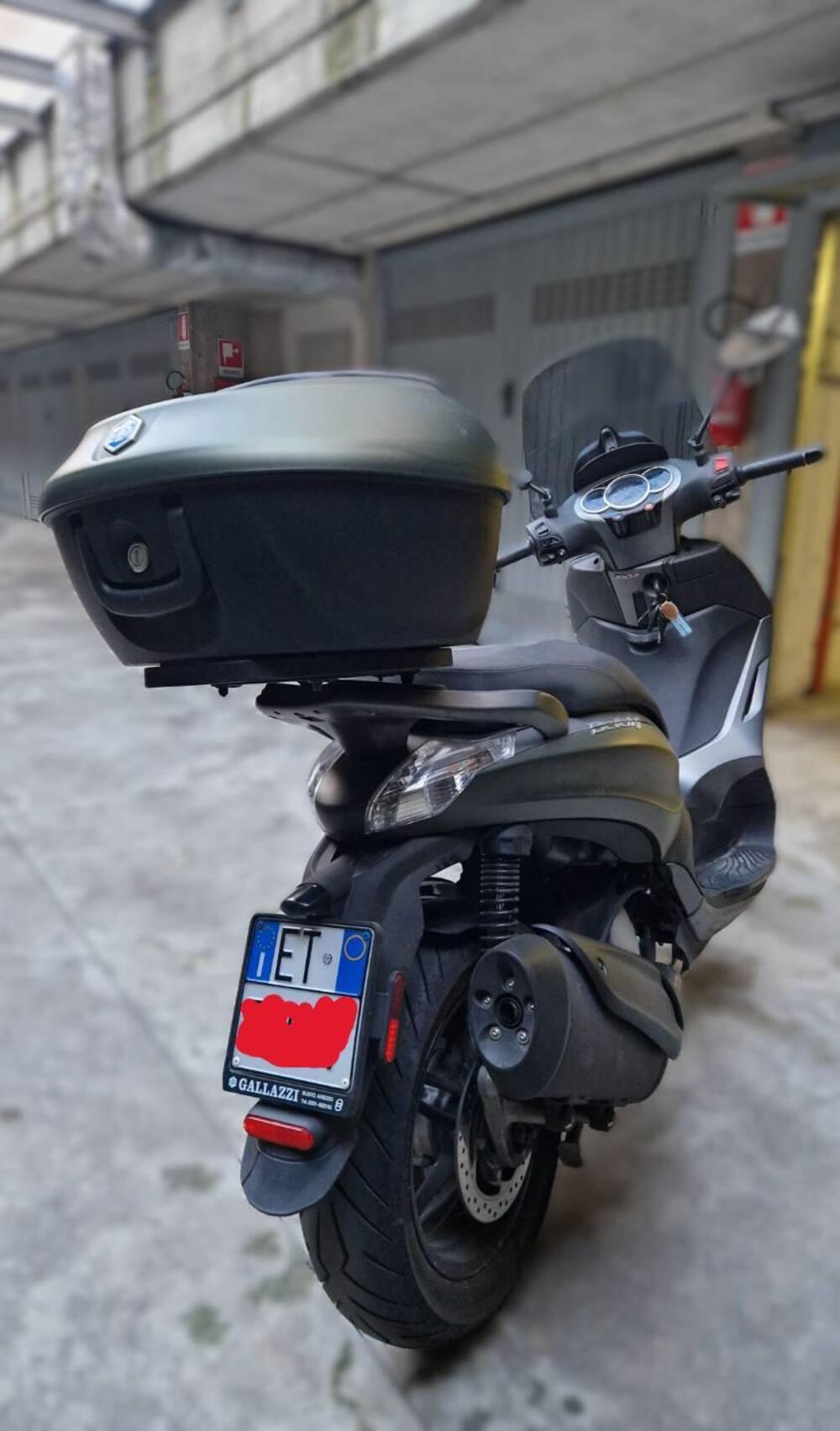 Piaggio Beverly 350 S ABS (2019 - 20) (6)