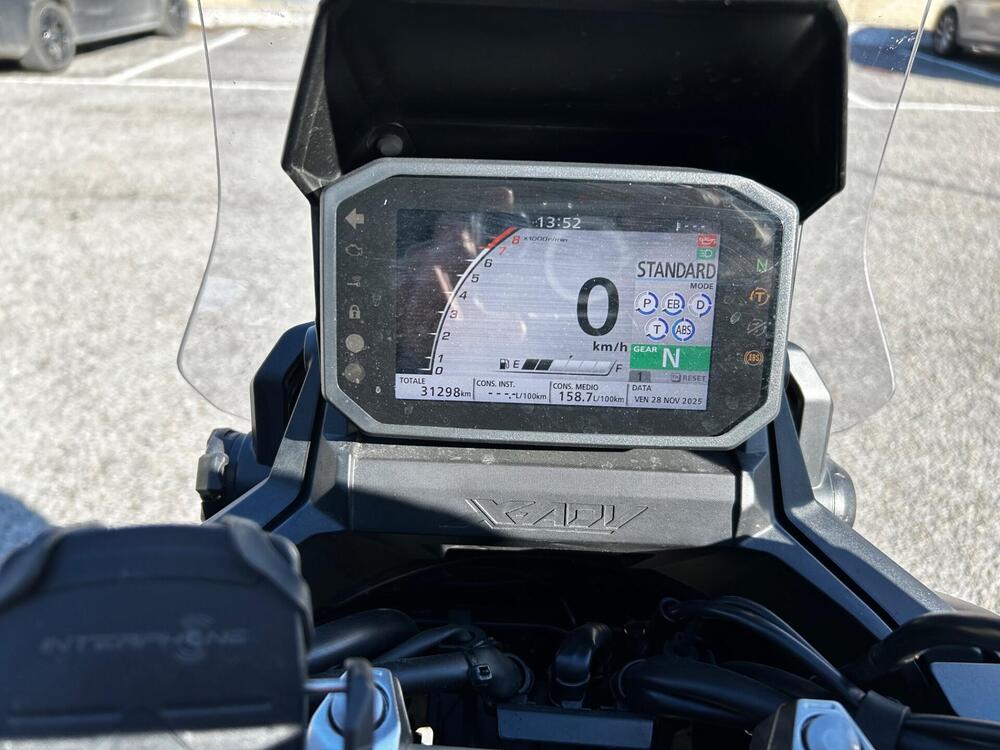 Honda X-ADV 750 DCT Travel (2021 - 24) (4)