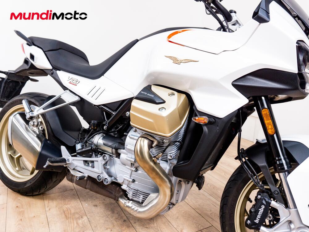 Moto Guzzi V100 Mandello (2022 - 24) (4)