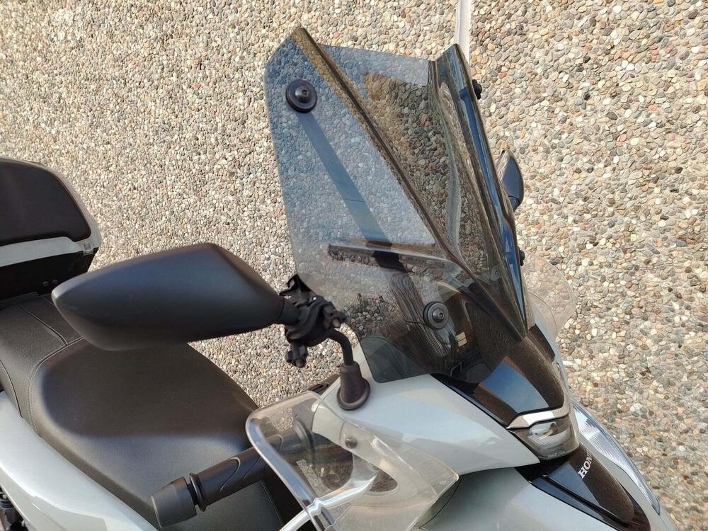 Honda SH 150i (2024 - 25) (4)