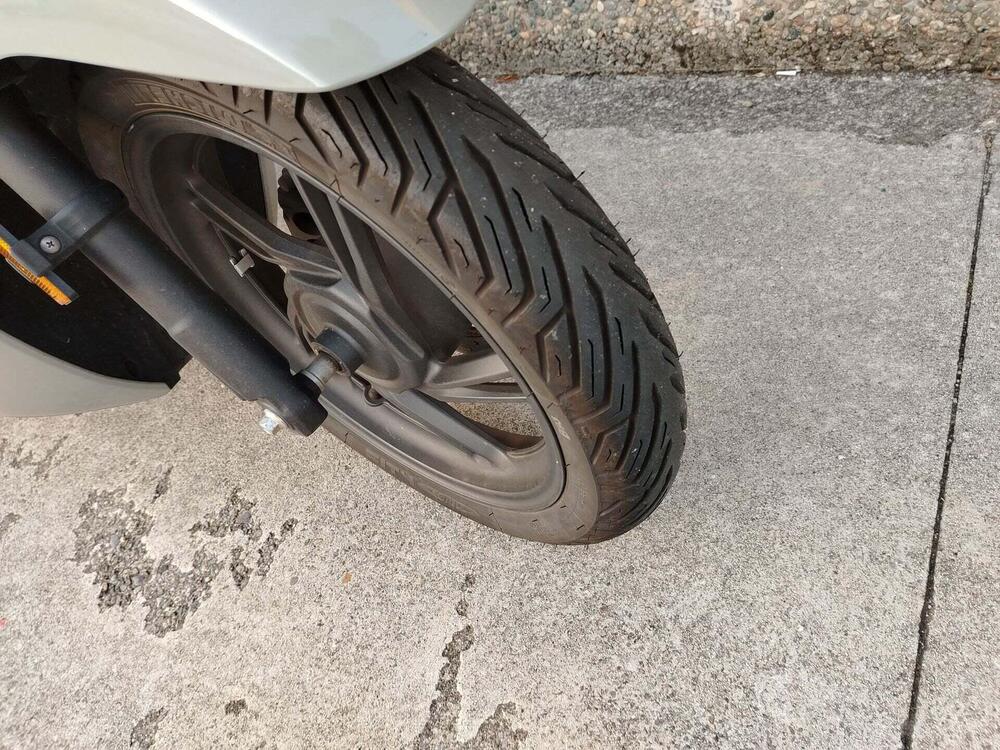 Honda SH 150i (2024 - 25) (5)