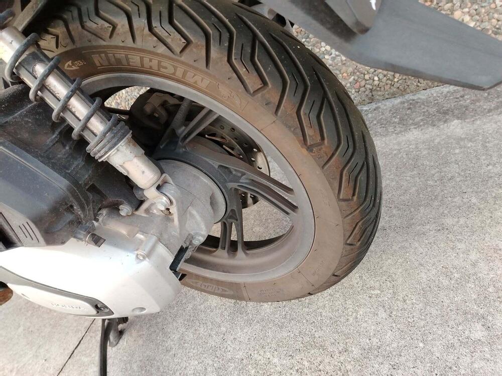 Honda SH 150i (2024 - 25) (7)